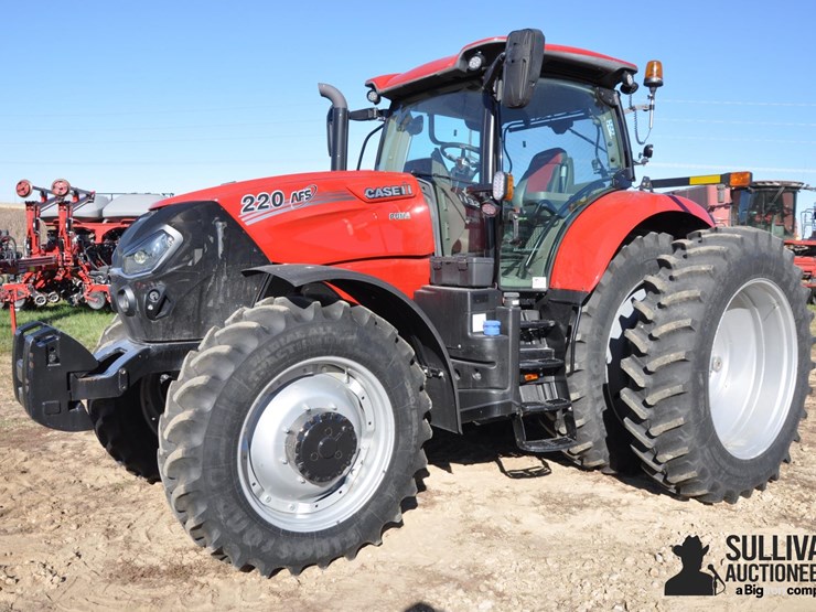 2023-case-ih-puma-220-image-1