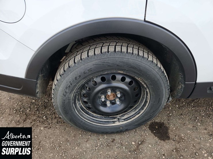 2018-ford-explorer-image-14