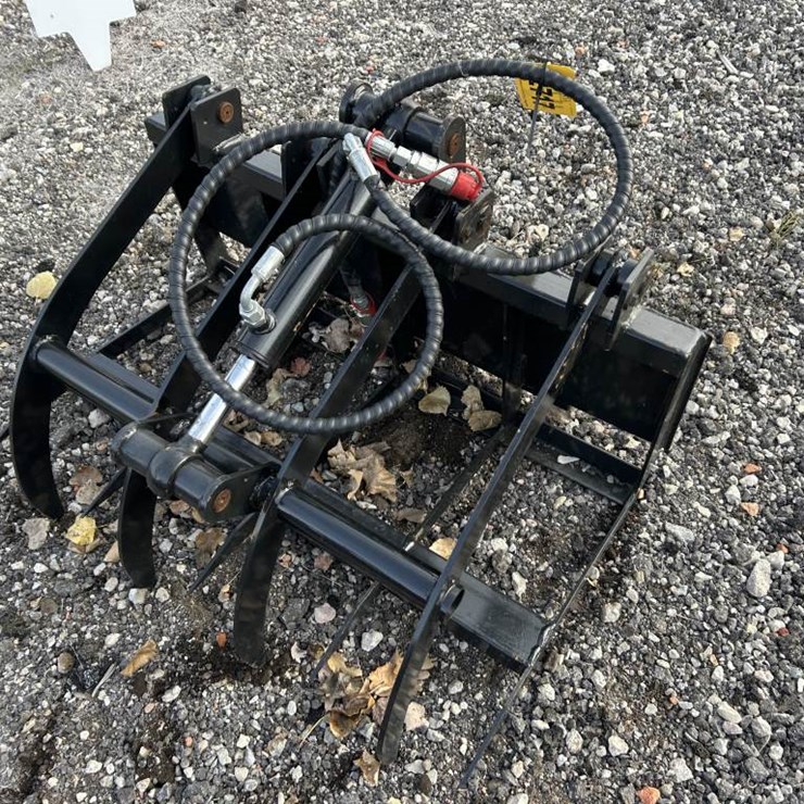 #2721 • *UNUSED* MINI SKID STEER GRAPPLE BUCKET