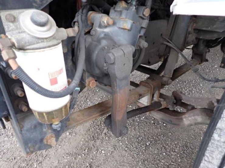 2013-freightliner-mt55-image-37