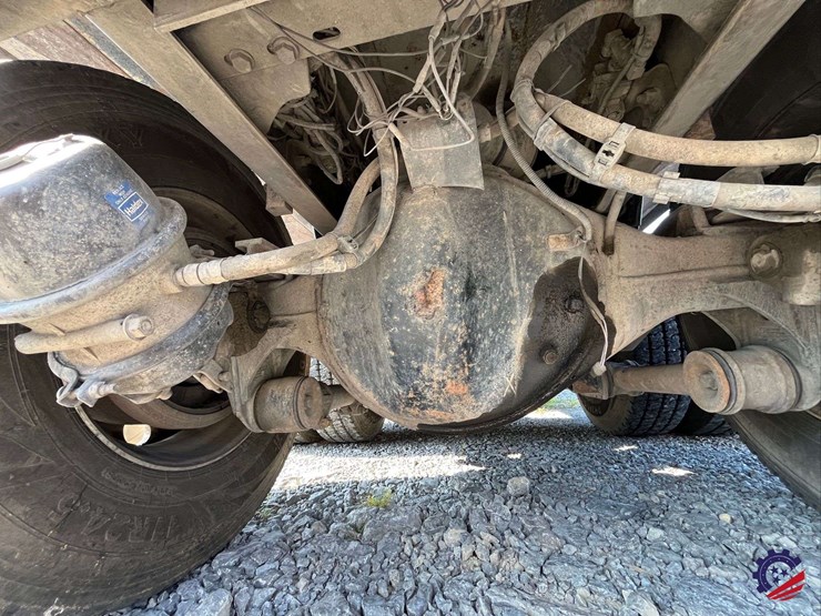 2016-kenworth-t880-image-41