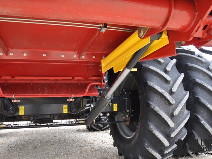 2022-case-ih-8250-image-12