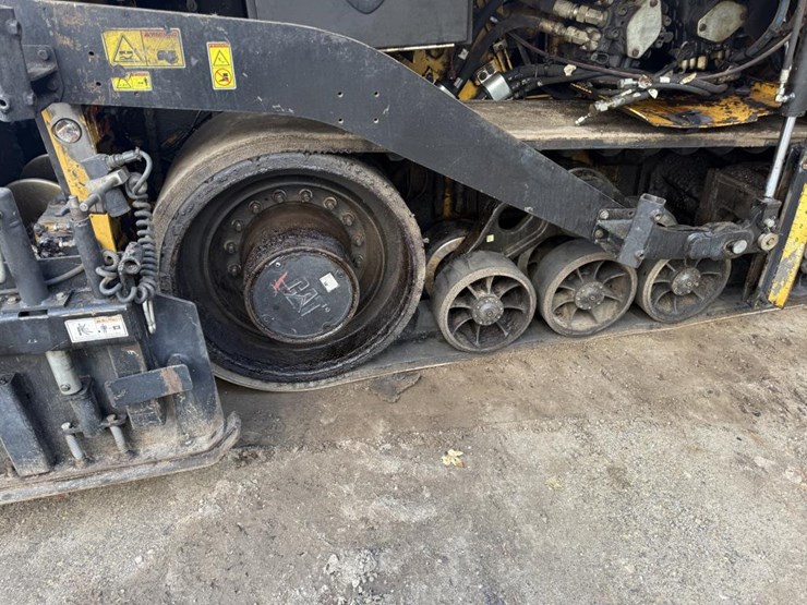 caterpillar-ap-1055f-image-70