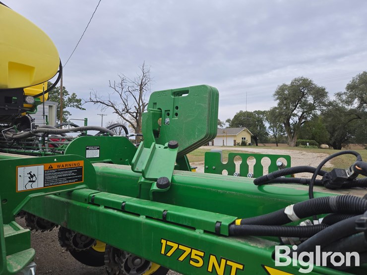 2023-john-deere-1775nt-image-10
