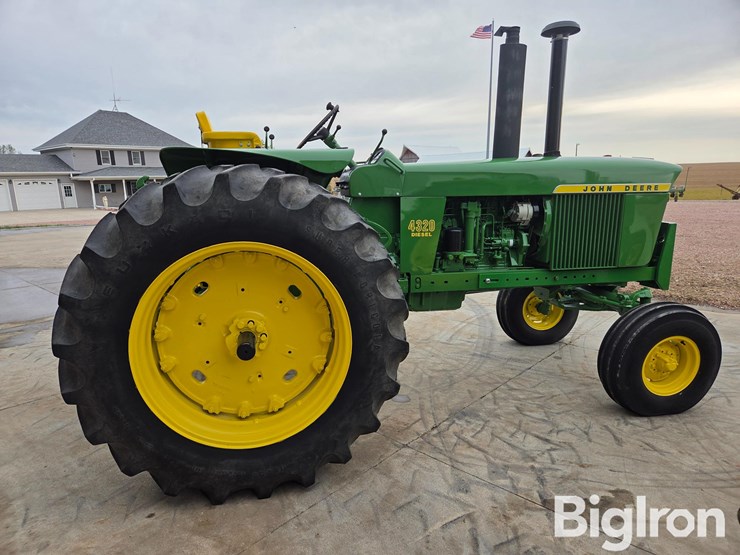 1972-john-deere-4320-image-4