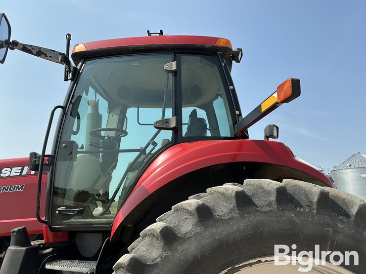 2007-case-ih-magnum-215-image-18