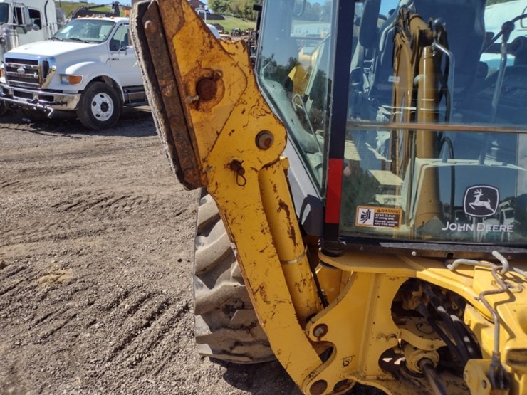 2005-deere-310sg-image-27