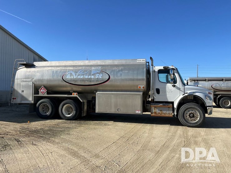 2016-freightliner-petroleum-truck-(jn3388,-unit-2374)-image-7