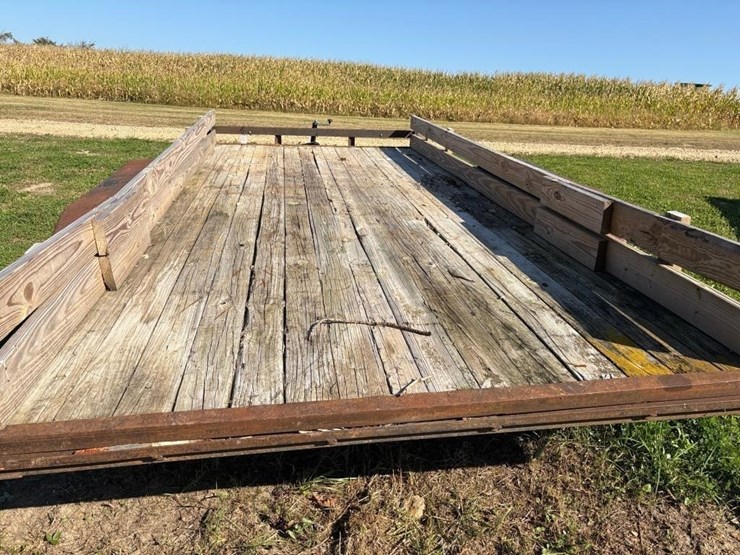 7,000lb-tandem-axle-skidsteer-trailer-image-9