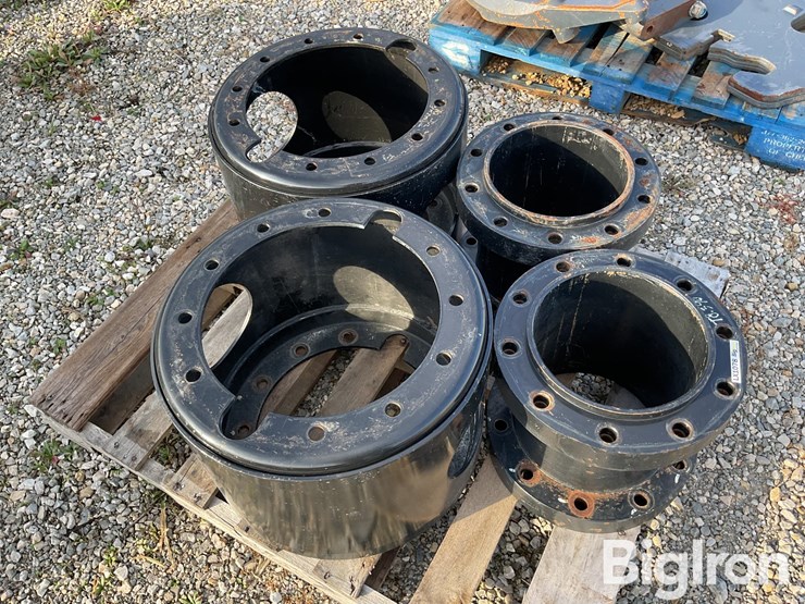 new-holland-390-image-3