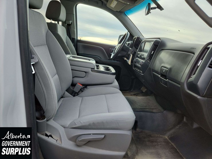 2019-chevrolet-silverado-1500-image-19