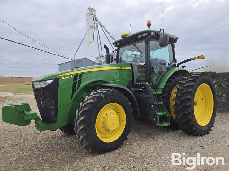 2016-john-deere-8245r-image-1