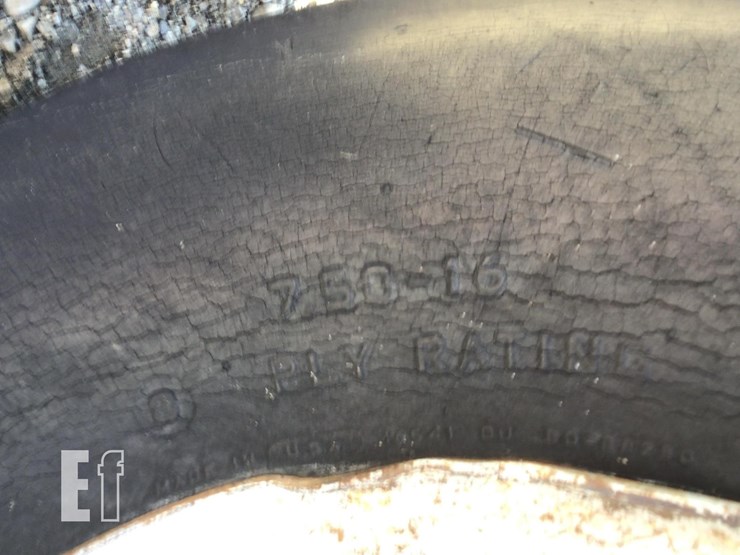 1995-ford-3930-image-21