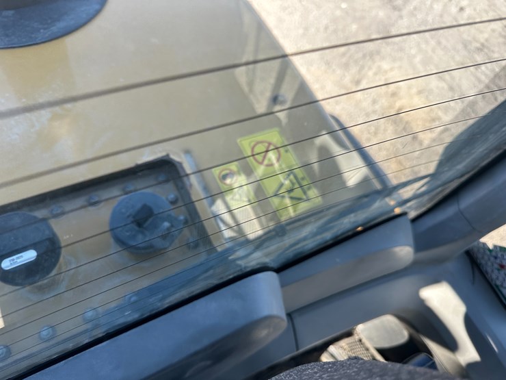 2016-caterpillar-926m-image-96