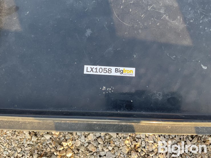 new-holland-fr-forage-chopper-image-9