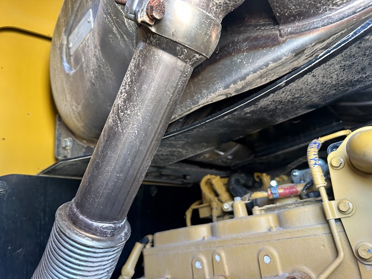 2016-caterpillar-926m-image-85