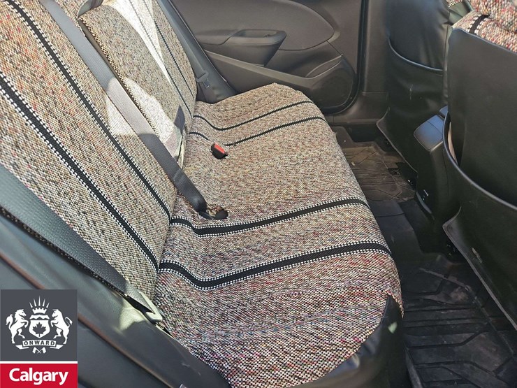 2018-chevrolet-cruze-lt-4dr-hatchback-image-14