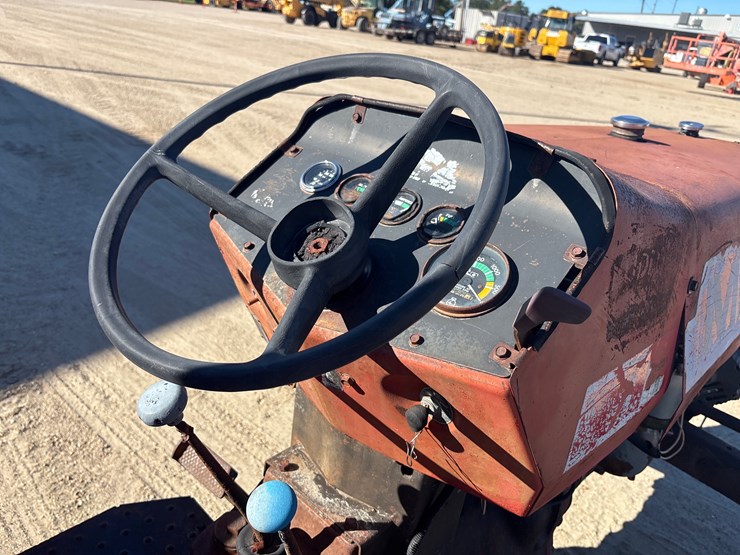 massey-ferguson-245-image-14