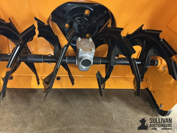 cub-cadet-2x26ip-26”-walk-behind-snow-blower-image-15