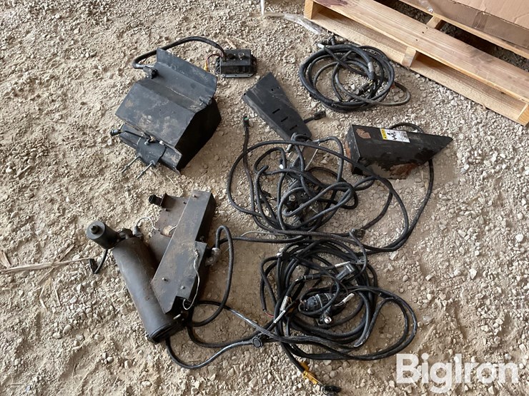 new-holland-cr9060-image-8