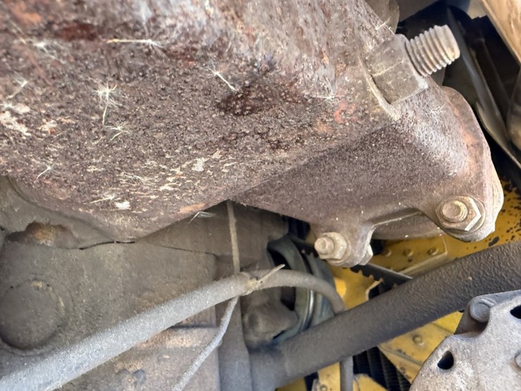 massey-ferguson-300a-image-34