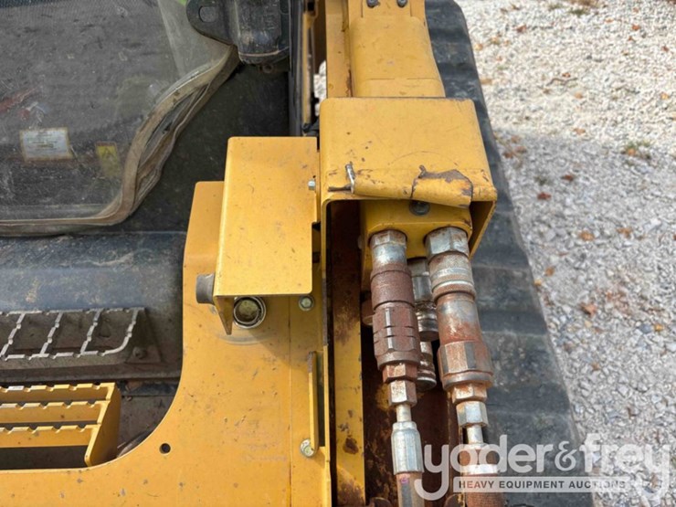 2022-caterpillar-299d3-xe-image-35