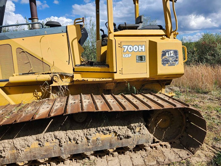 deere-700h-lgp-image-10