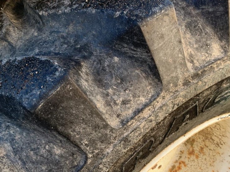 new-holland-tc29da-image-17