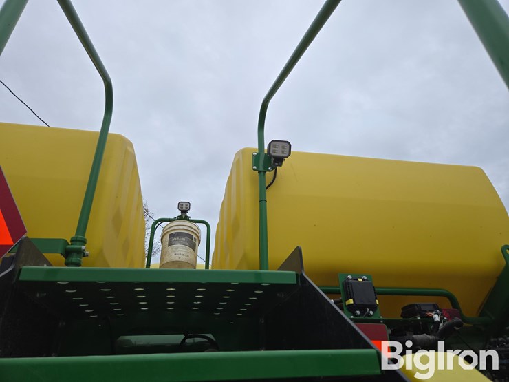 2023-john-deere-1775nt-image-17