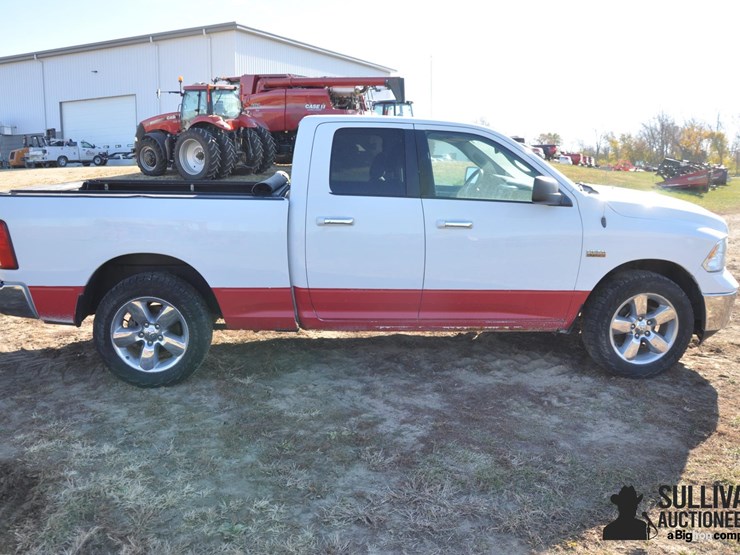 2015-ram-1500-big-horn-image-6