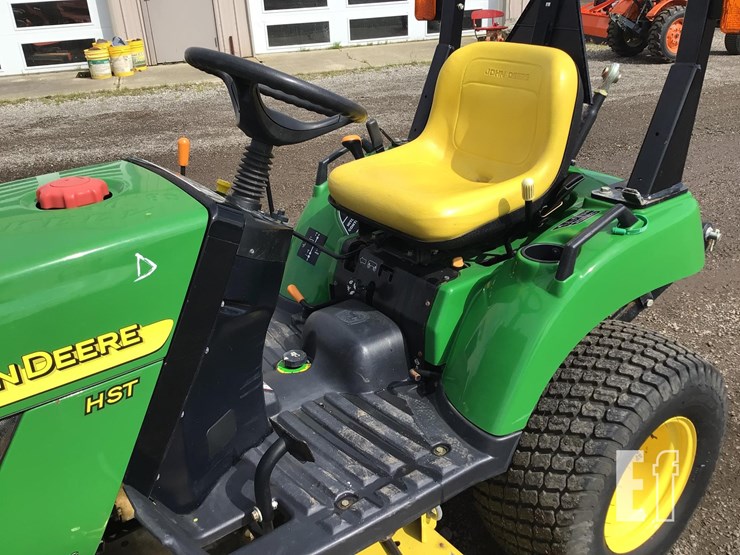 2004-john-deere-2210-image-11