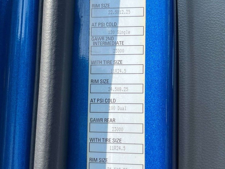 2016-kenworth-t880-image-79