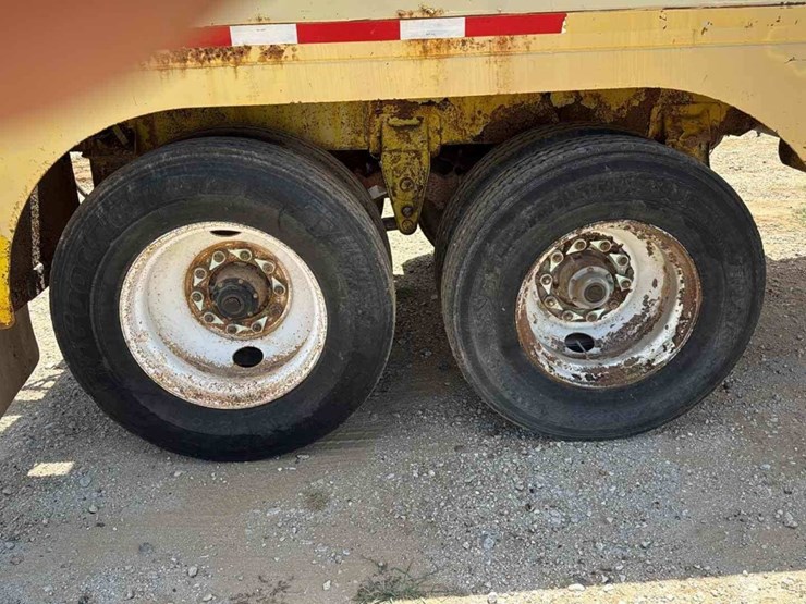 2008-v.e.-enterprises-130bbl-vac-trailer-image-11