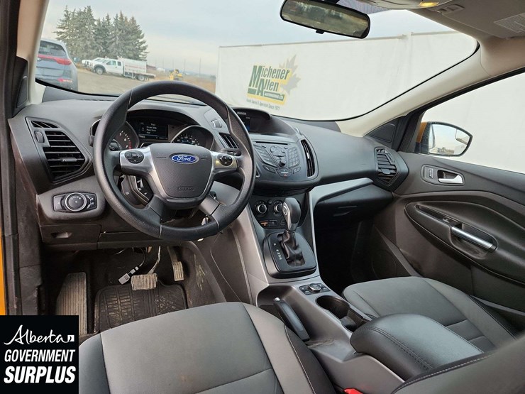 2016-ford-escape-se-image-14