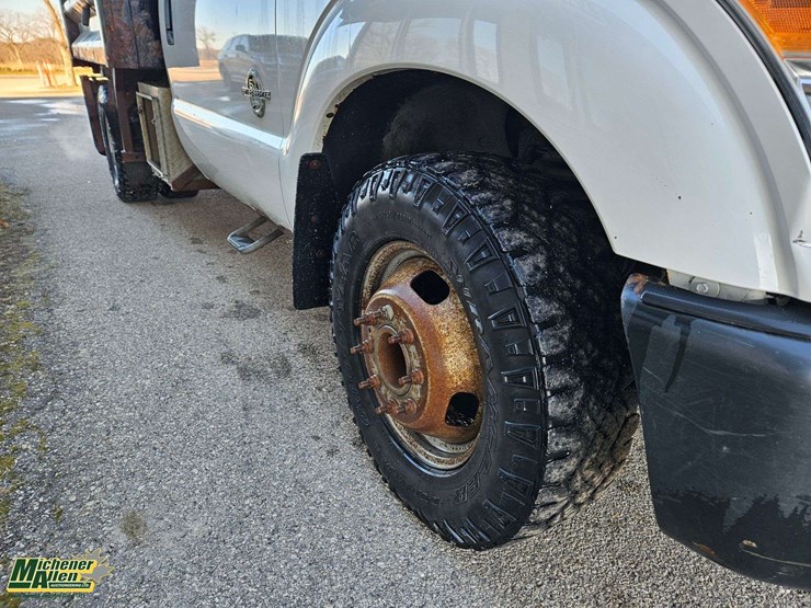 2011-ford-f350-image-14