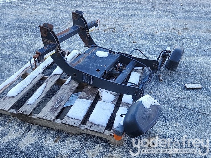 snow-plow-attachment-image-4