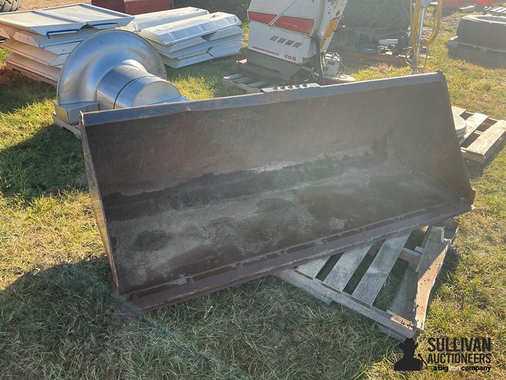 82”-material-bucket-image-3