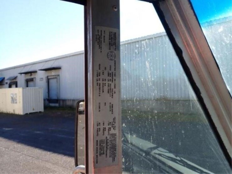 2015-freightliner-mt55-image-20