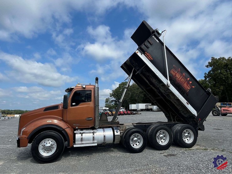 2016-kenworth-t880-image-71