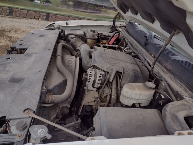 09-chevy-truck^title^-(qea-4045)-image-15