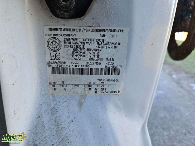 2011-ford-f350-image-21