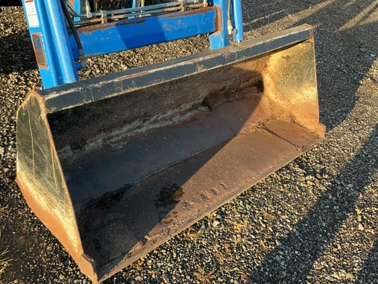 new-holland-tc29d-image-33