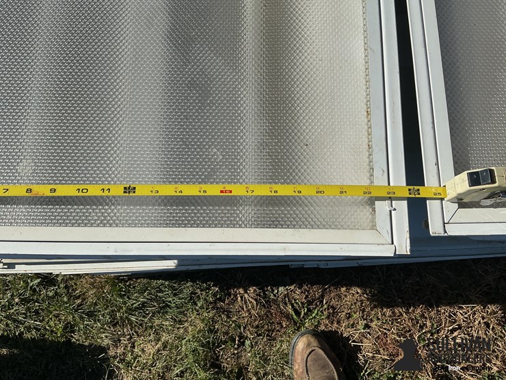 fluorescent-light-fixtures-image-7