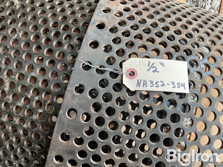 new-holland-352-image-10