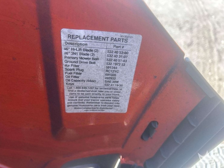 husqarvana-46in-riding-mower-image-10