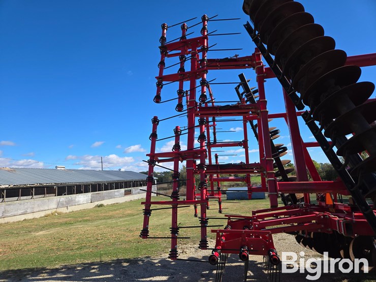 2016-sunflower-1436-33-image-13