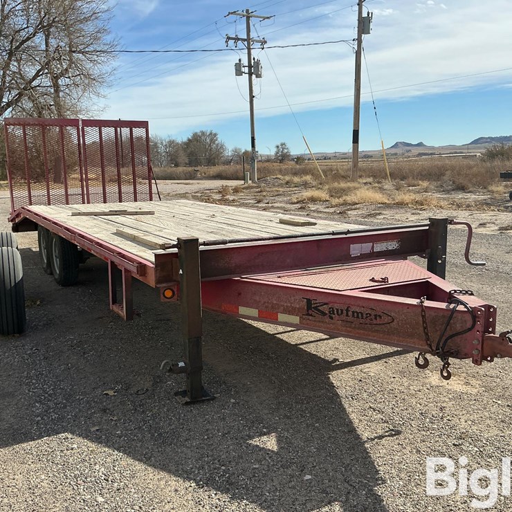 2009 Kaufman P Deluxe T/A Flatbed Trailer