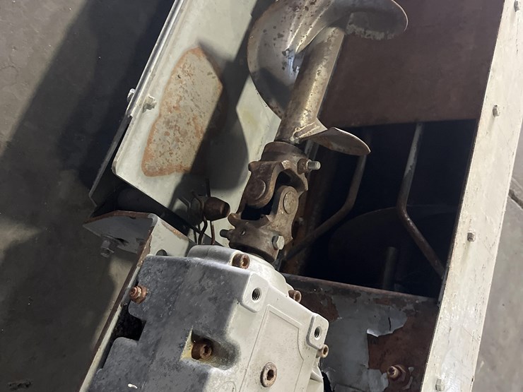 springland-grain-bin-power-sweep-floor-auger-image-14
