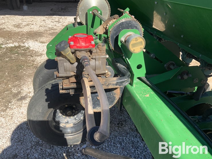 2014-great-plains-2s2600hd-image-17