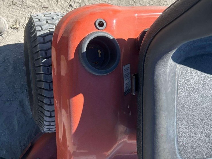 husqvarna-riding-mower-42inch-image-13